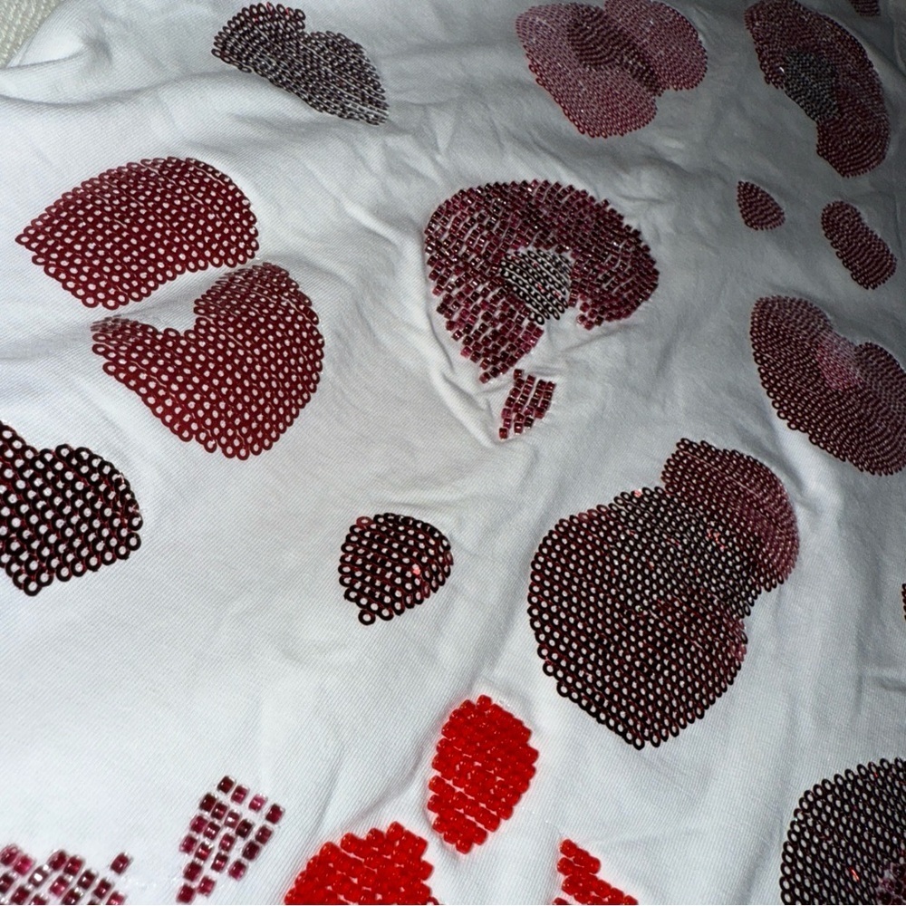 QUEEN OF SPARKLES Red and White Short Sleeve Tee l sequin beaded new - Picture 8 of 8